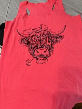 Women’s hyland cow Coral Pink Graphic Tank Top -